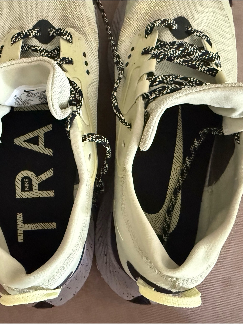 Women’s size 10 - Nike Pegasus Trail 3 GTX 'Olive Aura - Picture 6 of 8